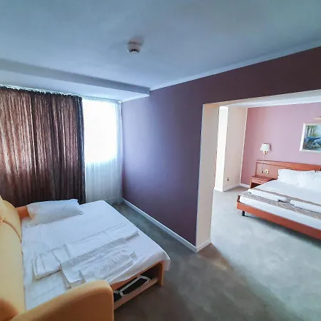 Bavaria Blu And Conference Centre Hotel