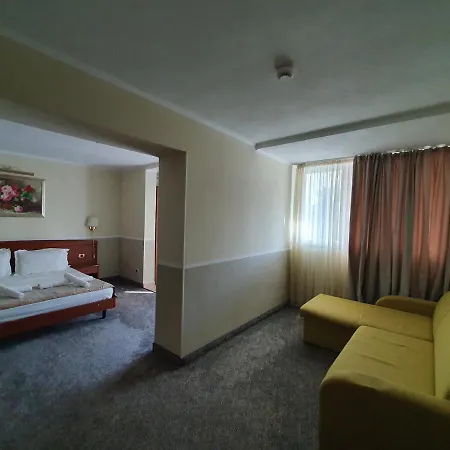 Hotel Bavaria Blu And Conference Centre 4*