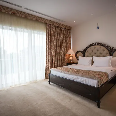 Hotel Bavaria Blu And Conference Centre