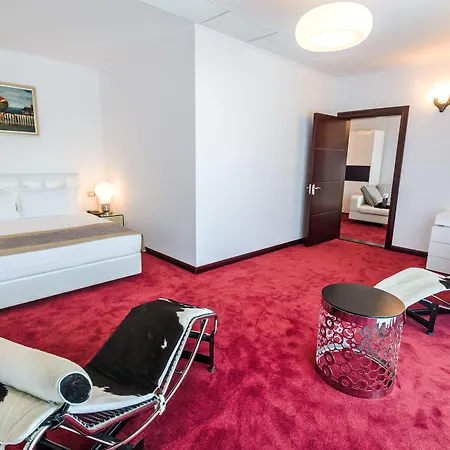 Bavaria Blu And Conference Centre Hotel