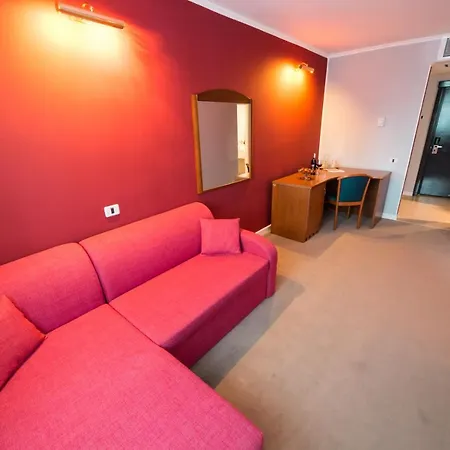 Hotel Bavaria Blu And Conference Centre 4*