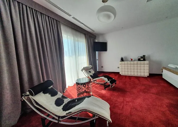 Hotel Bavaria Blu And Conference Centre