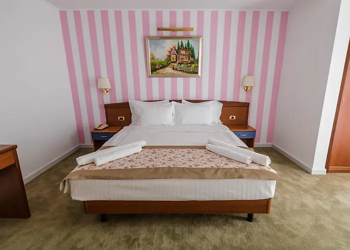 Bavaria Blu And Conference Centre Hotel