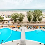 Bavaria Blu And Conference Centre 호텔