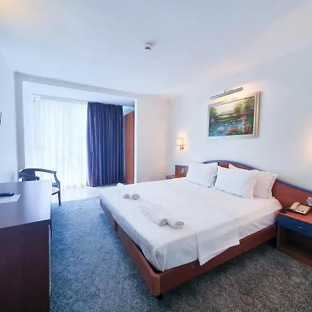 Hotel Bavaria Blu And Conference Centre 4*