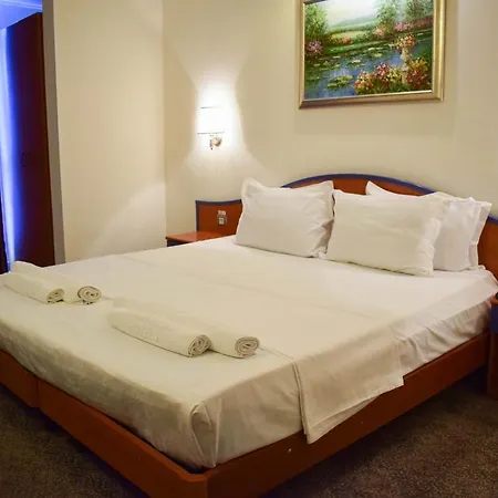 Bavaria Blu And Conference Centre Hotel 4*