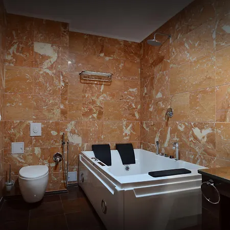 Hotel Bavaria Blu And Conference Centre 4*