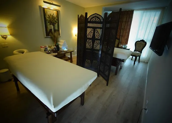 Bavaria Blu And Conference Centre 4*