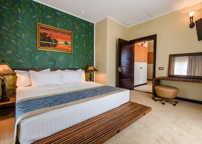 Bavaria Blu And Conference Centre 4*