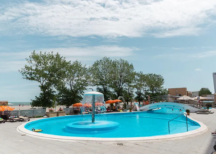 Bavaria Blu And Conference Centre Hotel