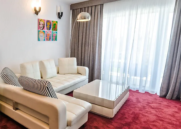 Bavaria Blu And Conference Centre Mamaia